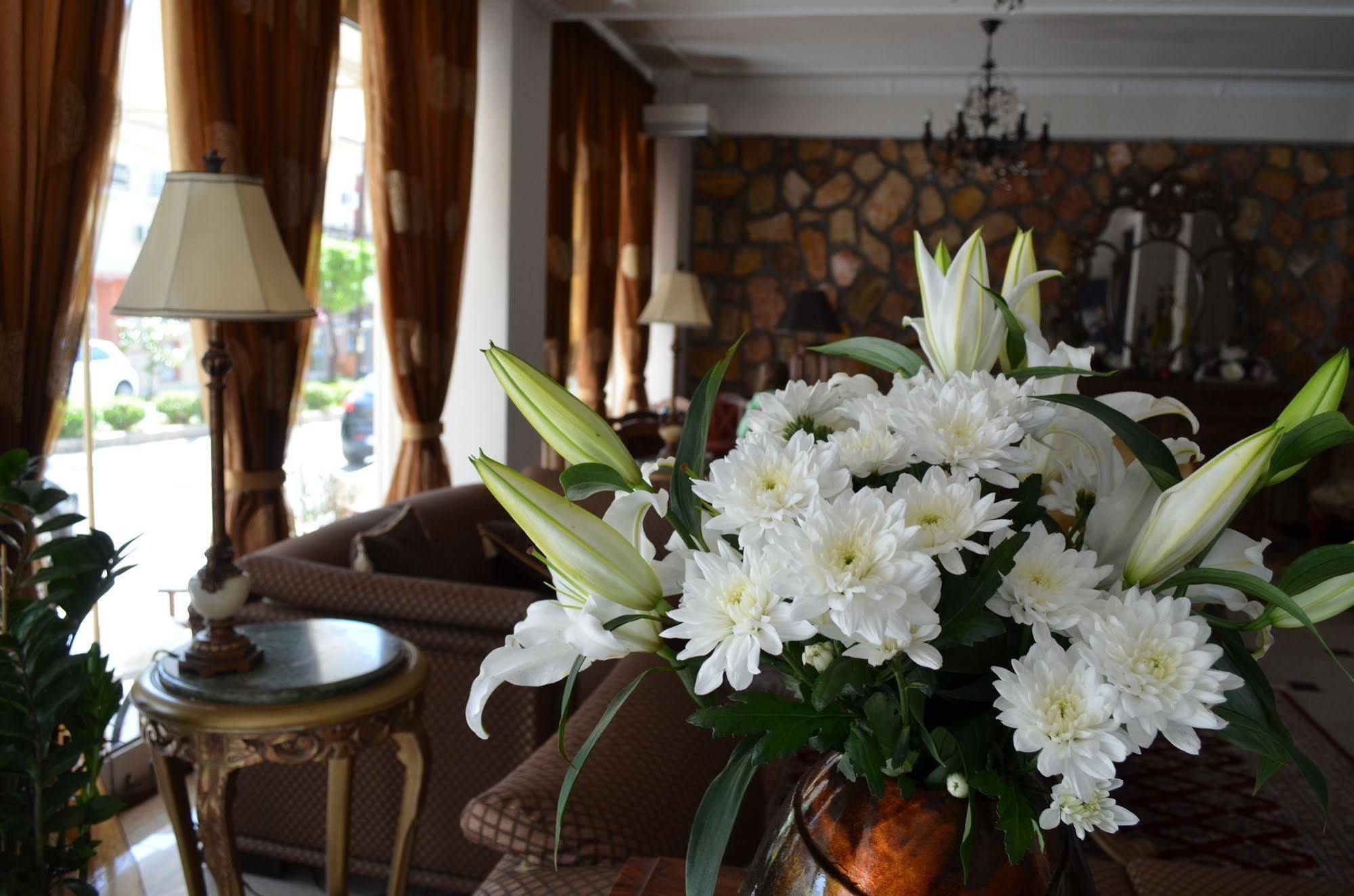 Iris Spa Лутра-Эдипсу Экстерьер фото